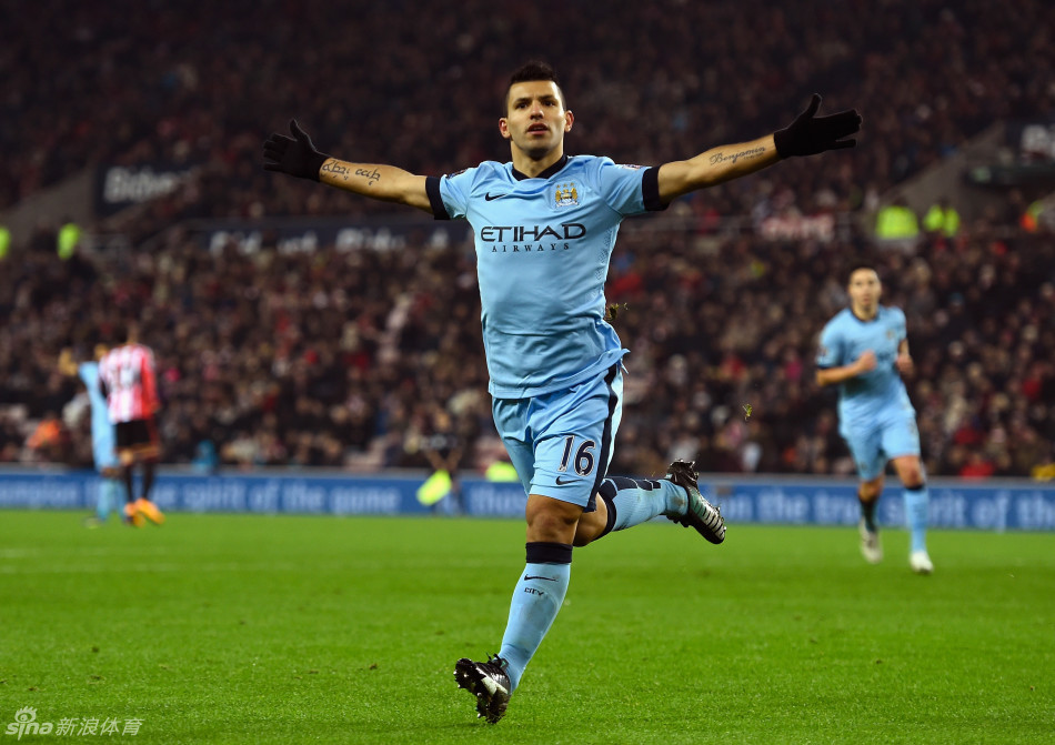 图片报：于帕想在新合同第一年就加入解约金条款，拜仁不同意（图片报：于帕希望新合同首年设解约金条款，遭拜仁拒绝）