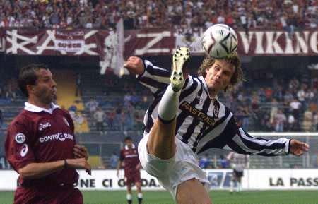 亚冠精英赛半场：伊巴涅斯破门，吉达国民1-0巴格达警察（亚冠精英赛半场战报：伊巴涅斯建功，吉达国民暂1-0领先巴格达警察）