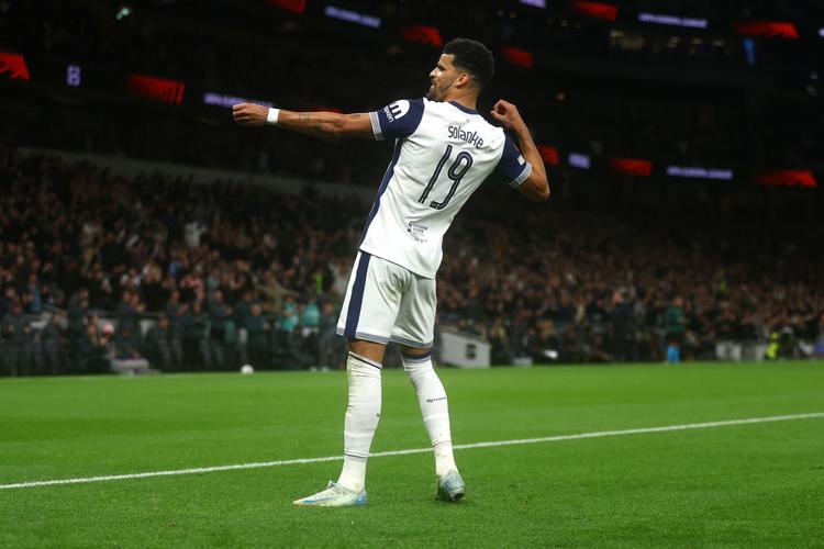 德甲半场：霍恩顿吉破门，格雷罗扳平，拜仁慕尼黑1-1圣保利