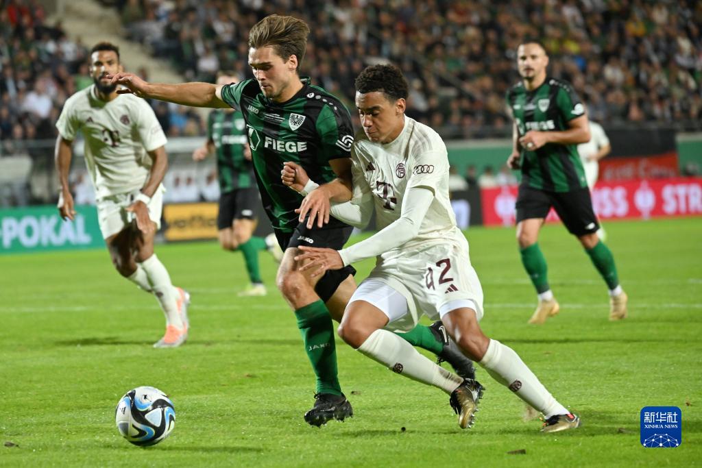 西甲：巴萨主场4-1大胜瓦伦西亚