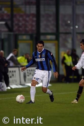 荷兰队官方：韦格霍斯特身体状态不佳退出集训，不会出战波兰