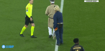 毕巴队长：客队球迷无法进入诺坎普很遗憾，这对比赛造成影响（毕巴队长：客队球迷无缘诺坎普令人遗憾，比赛因此受到影响）