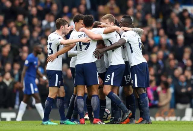 NBA杯战报：小贾伦·杰克逊24分，灰熊112-107击败快船