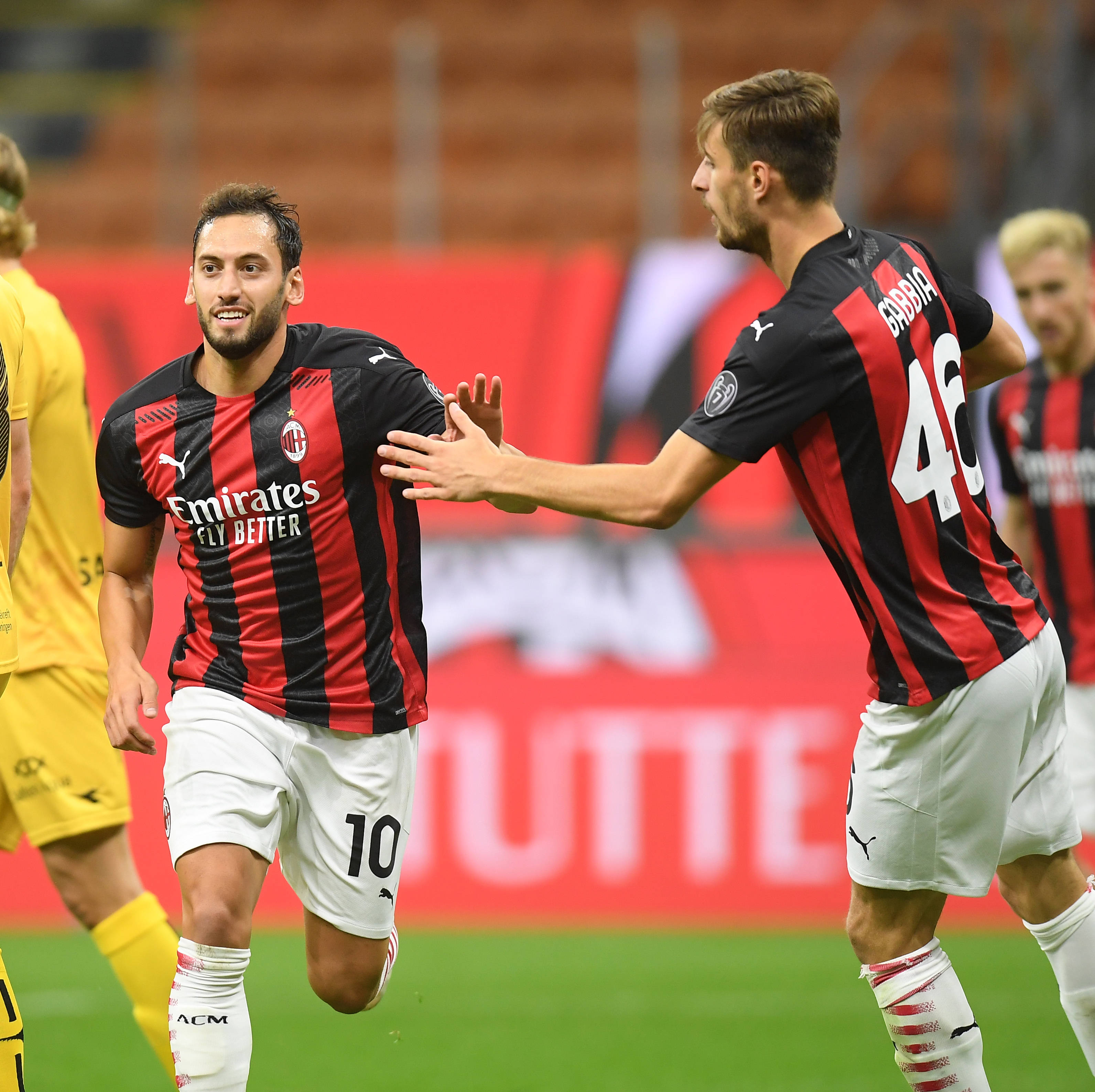 记者：辽宁铁人与俄超马哈奇卡拉有意签下哥伦比亚中场萨缅托